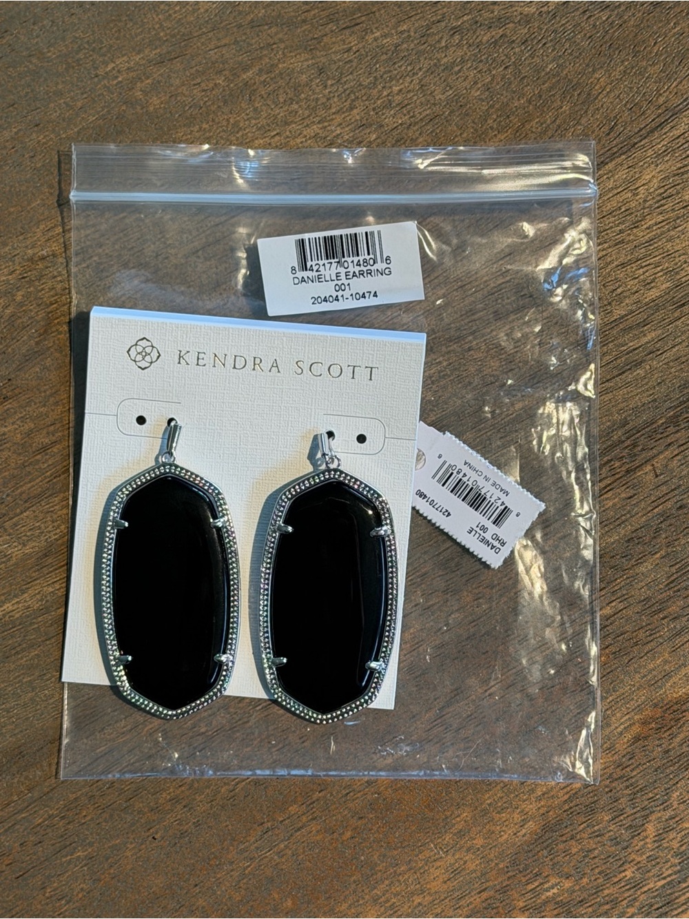 Kendra Scott Black and Silver Danielle-Style Drop Earrings NWT Never worn